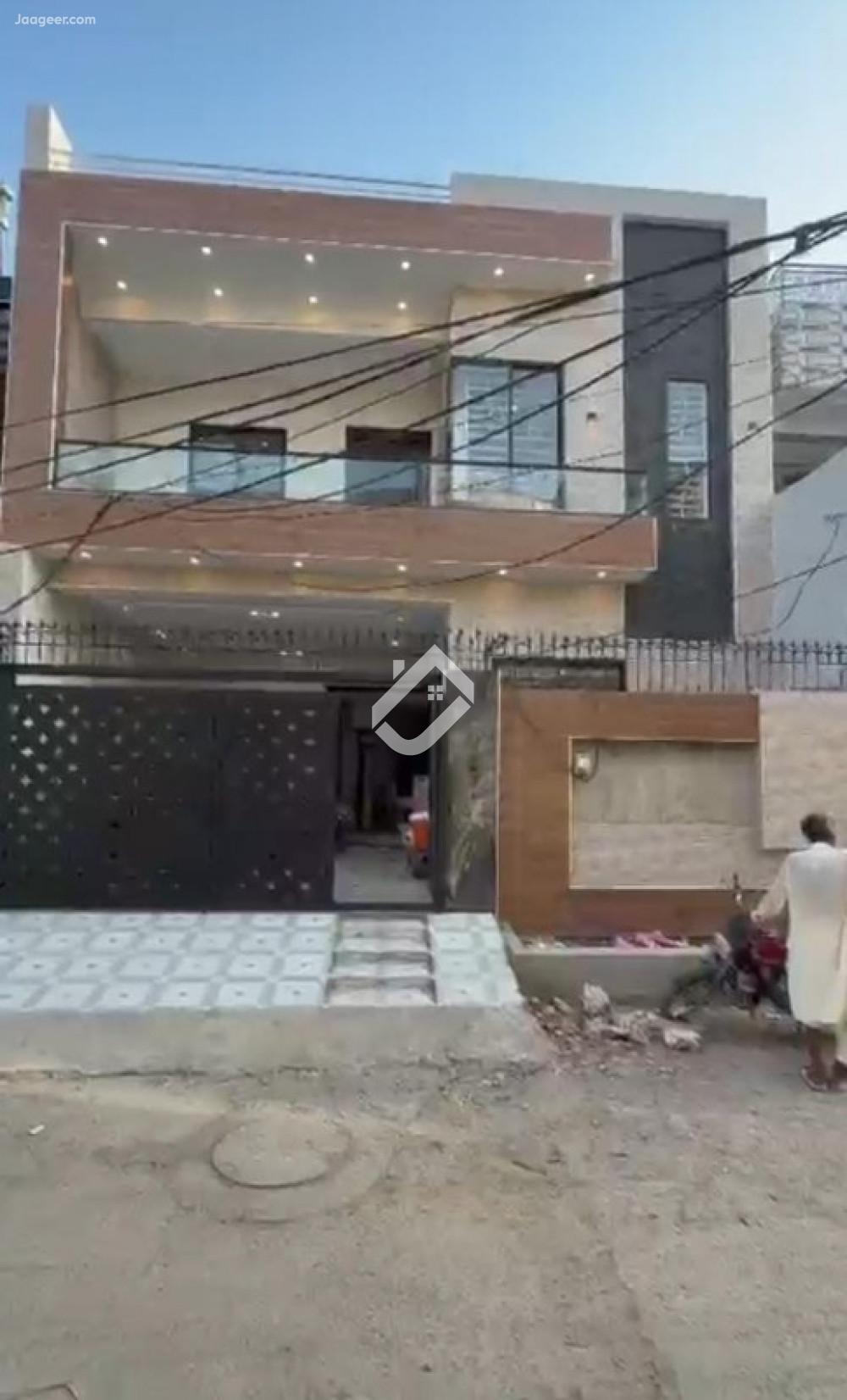 7.6 Marla House For Sale In Khayaban-e-Sadiq Canal Road