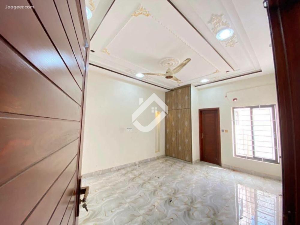 8 Marla Upper Portion House For Rent In Wapda Town Phase 2 , Block-E