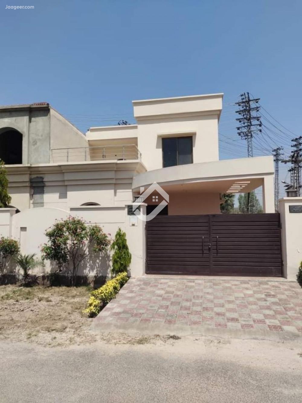 View  8.5 Marla House For Rent In Buch Executive Villas Phase-1 in Buch Executive Villas, Multan