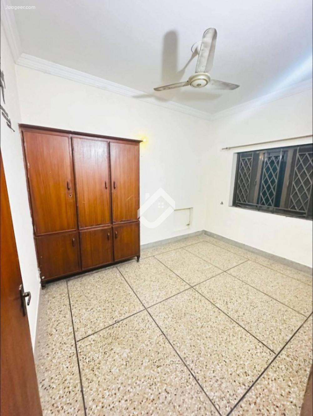 9.6 Marla Upper Portion House For Rent In G-11  