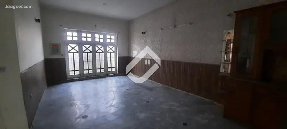 A Commercial Building For Rent In D- Ground